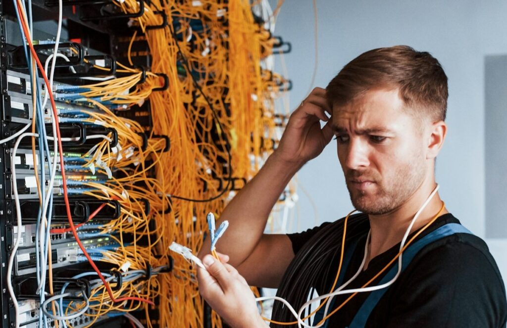 Uma cascata de falhas: um colapso da enorme interrupção da AWS